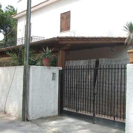Edvige' S House In Residence San Felice Circeo Luaran gambar